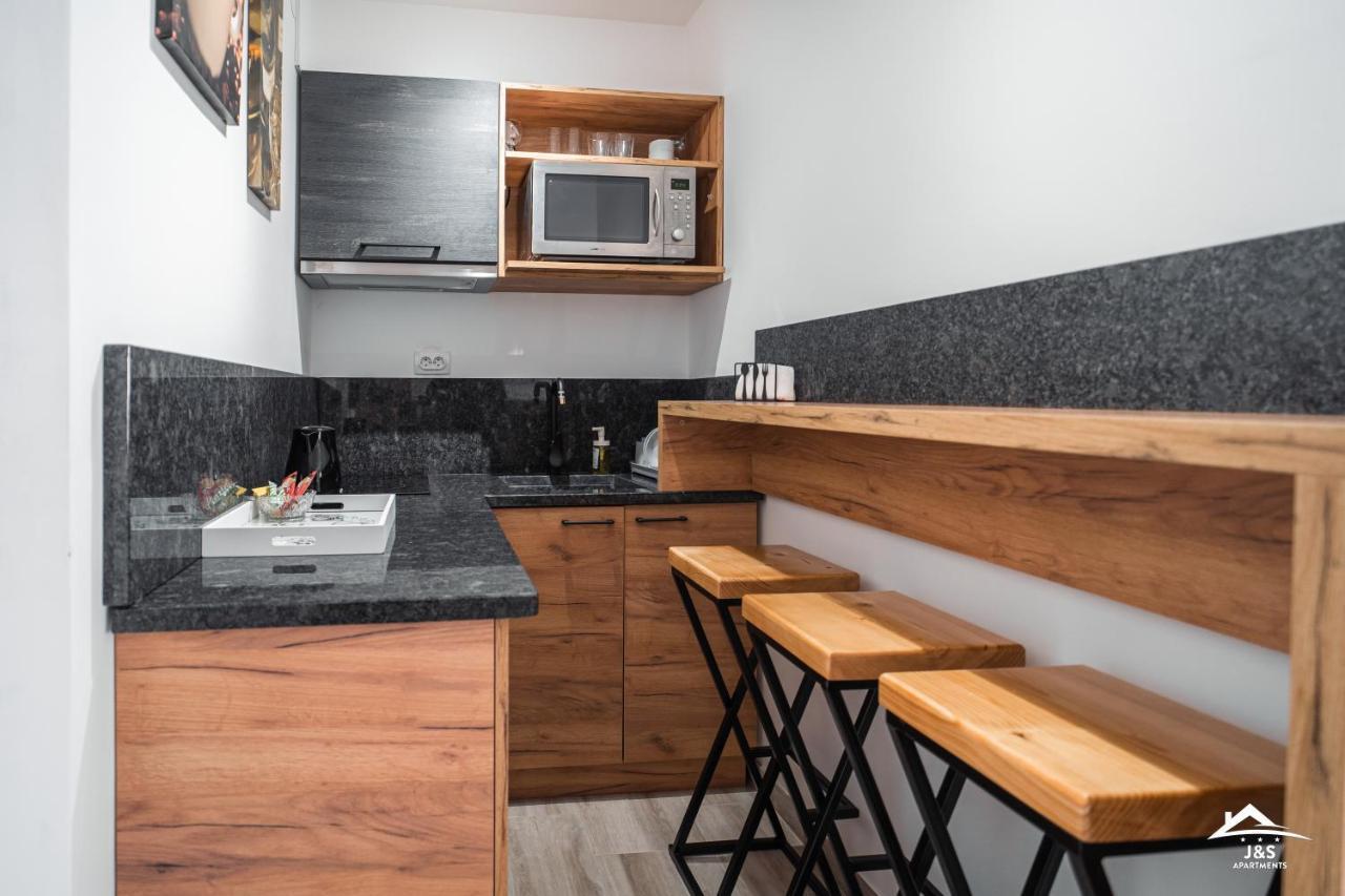 J&S Apartments Ni المظهر الخارجي الصورة