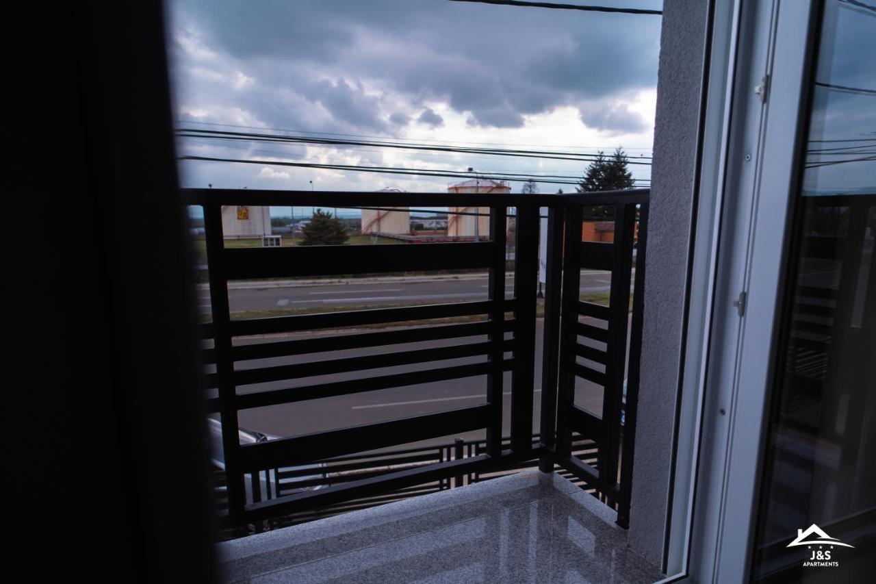 J&S Apartments Ni المظهر الخارجي الصورة