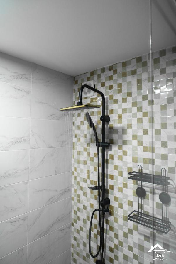 J&S Apartments Ni المظهر الخارجي الصورة