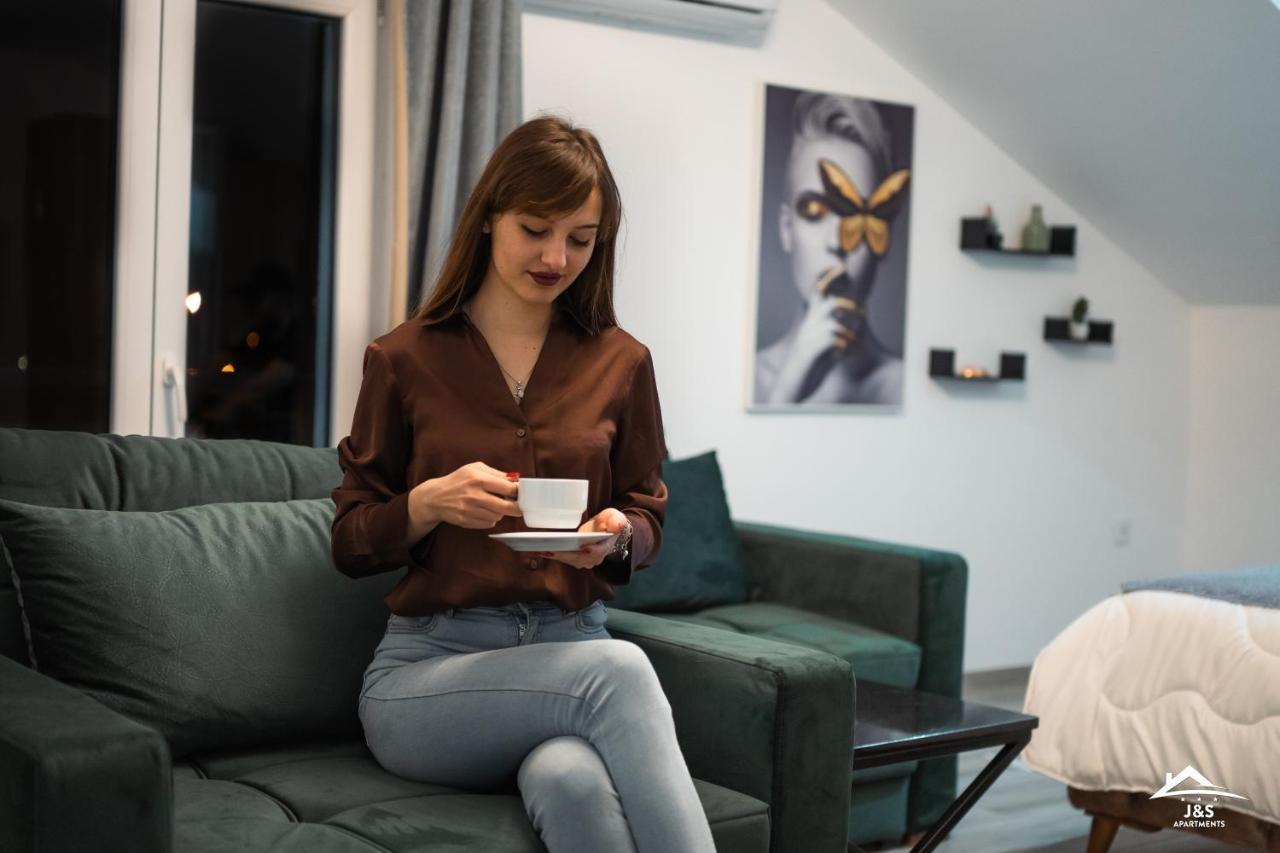 J&S Apartments Ni المظهر الخارجي الصورة