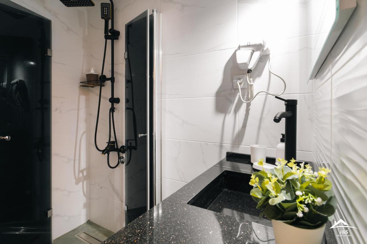 J&S Apartments Ni المظهر الخارجي الصورة