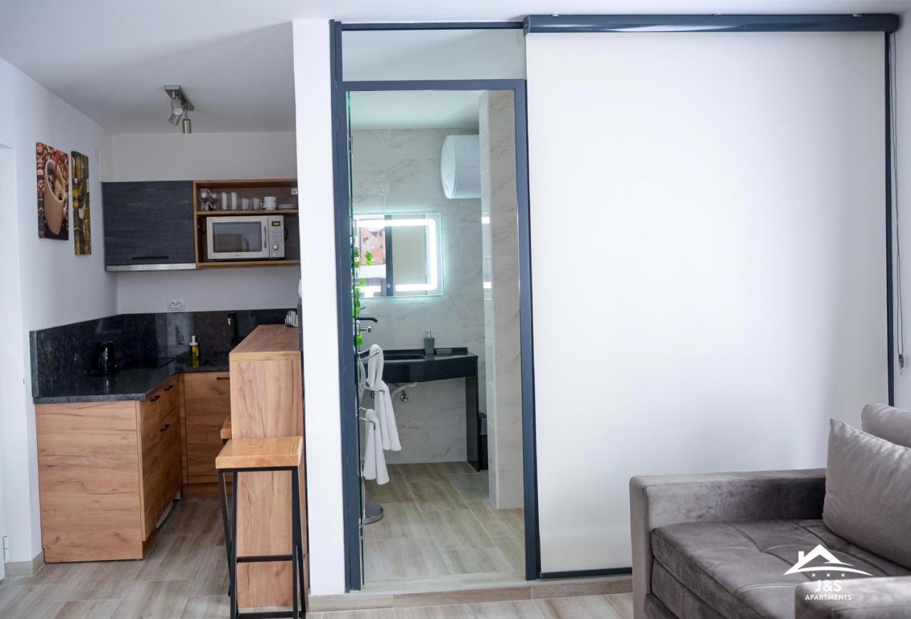 J&S Apartments Ni المظهر الخارجي الصورة
